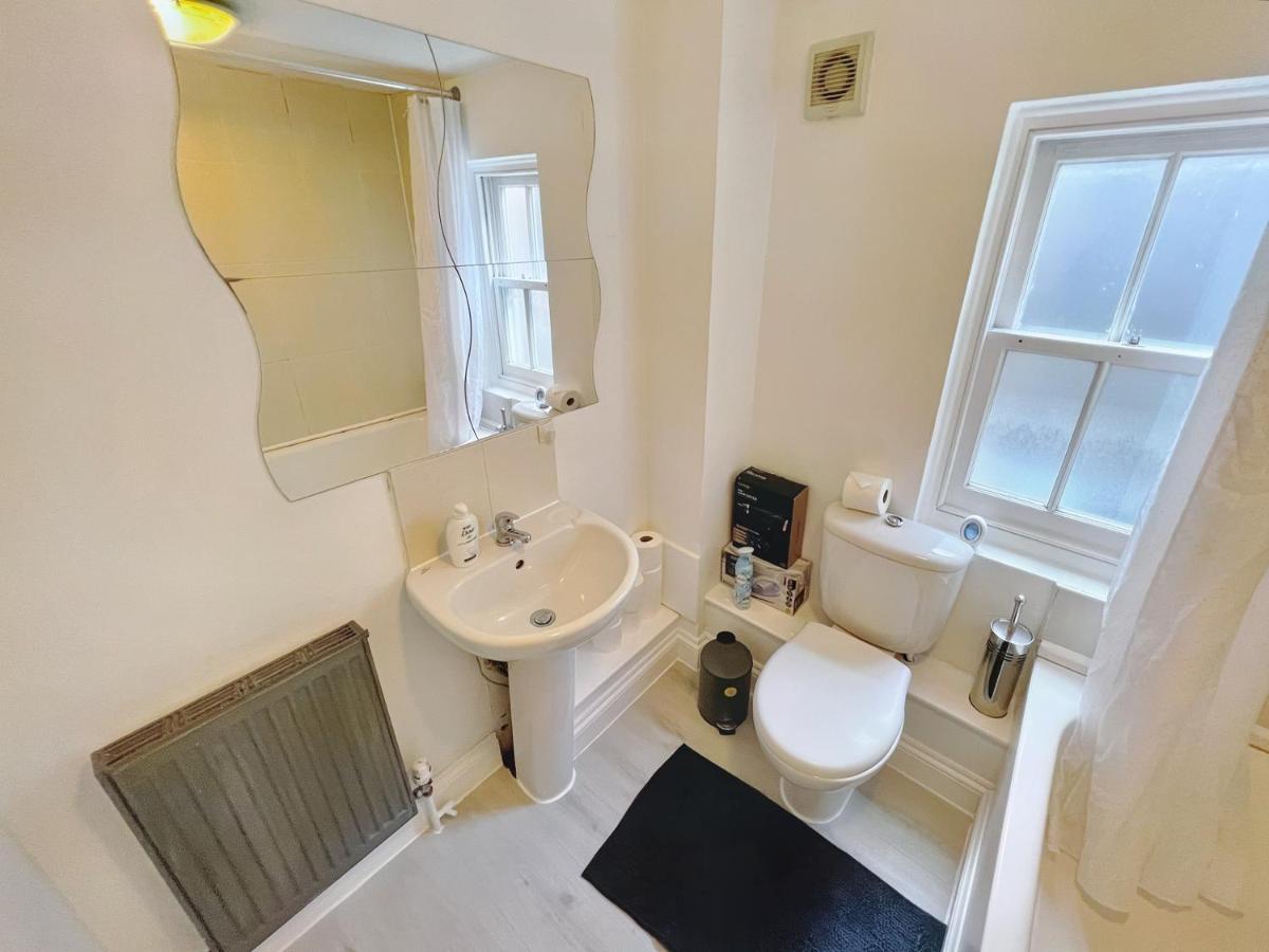 Lovely 2-Bedroom Serviced Apartment Greater London Ngoại thất bức ảnh